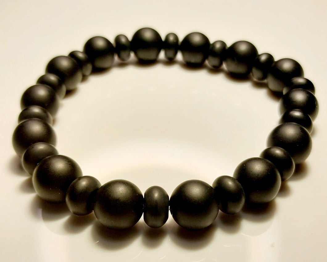 BLACK ONYX BEADED BRACELET